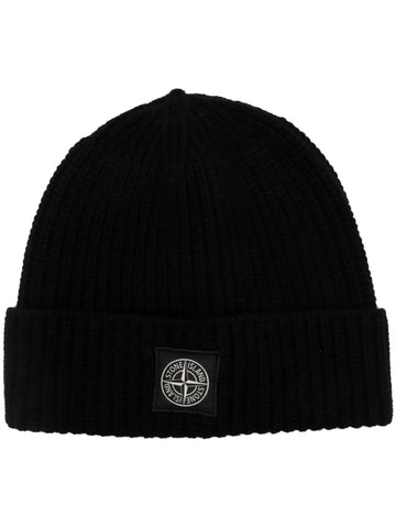 Stone Island Compass Motif Ribbed-Knit Beanie in Black